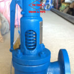 Van an toàn mặt bích có tốt không?